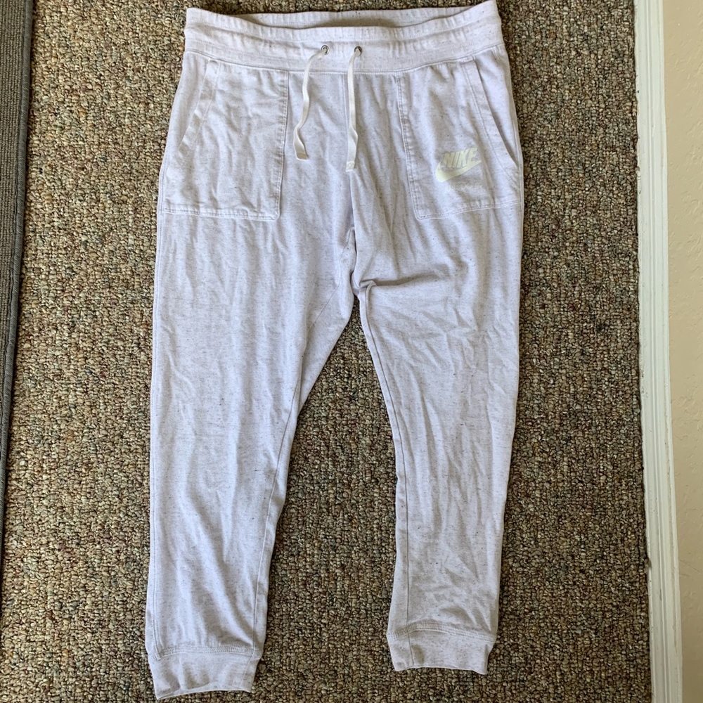 L Nike Joggers